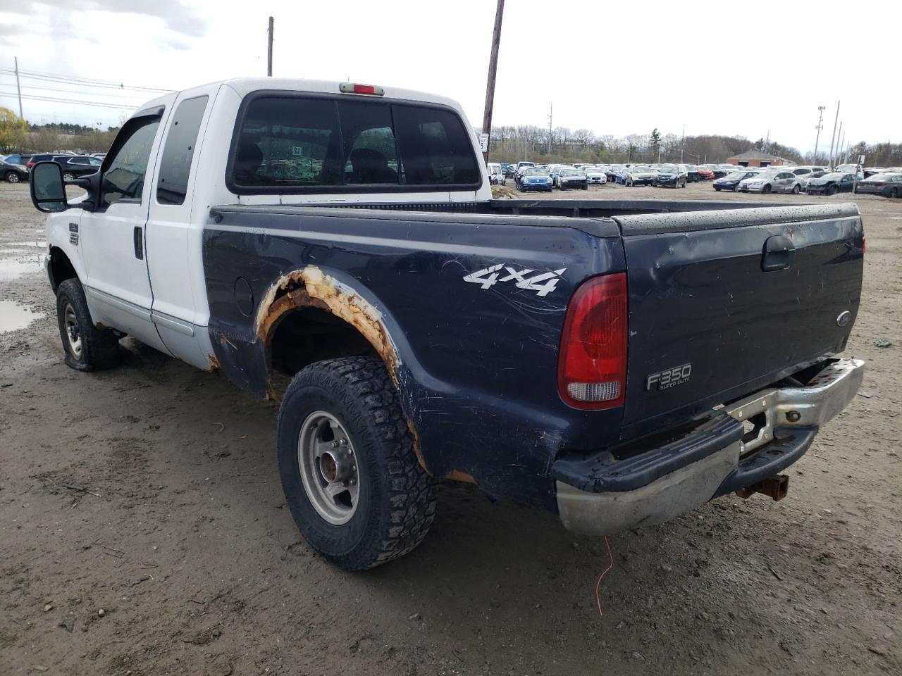 Photo 3 from auction – 2003 FORD F250 SUPER with VIN 3FTNX21L63MB41971
