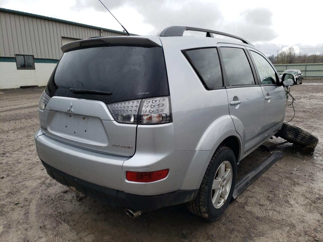 Photo 4 from auction – 2009 MITSUBISHI OUTLANDER with VIN JA4LT21W89Z010197