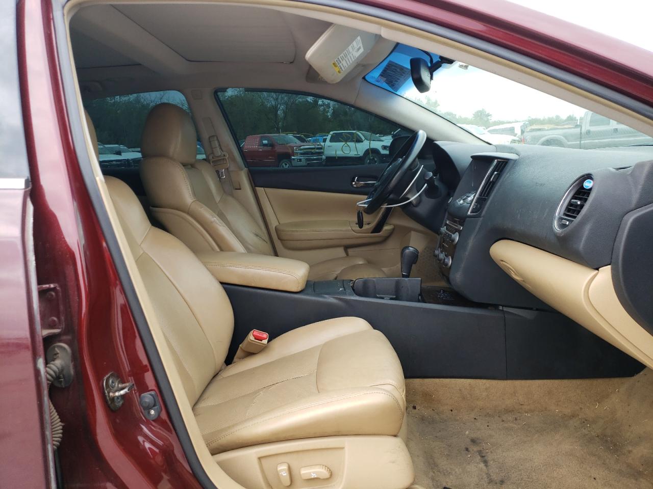Photo 5 from auction – 2010 NISSAN MAXIMA S with VIN 1N4AA5AP8AC811917