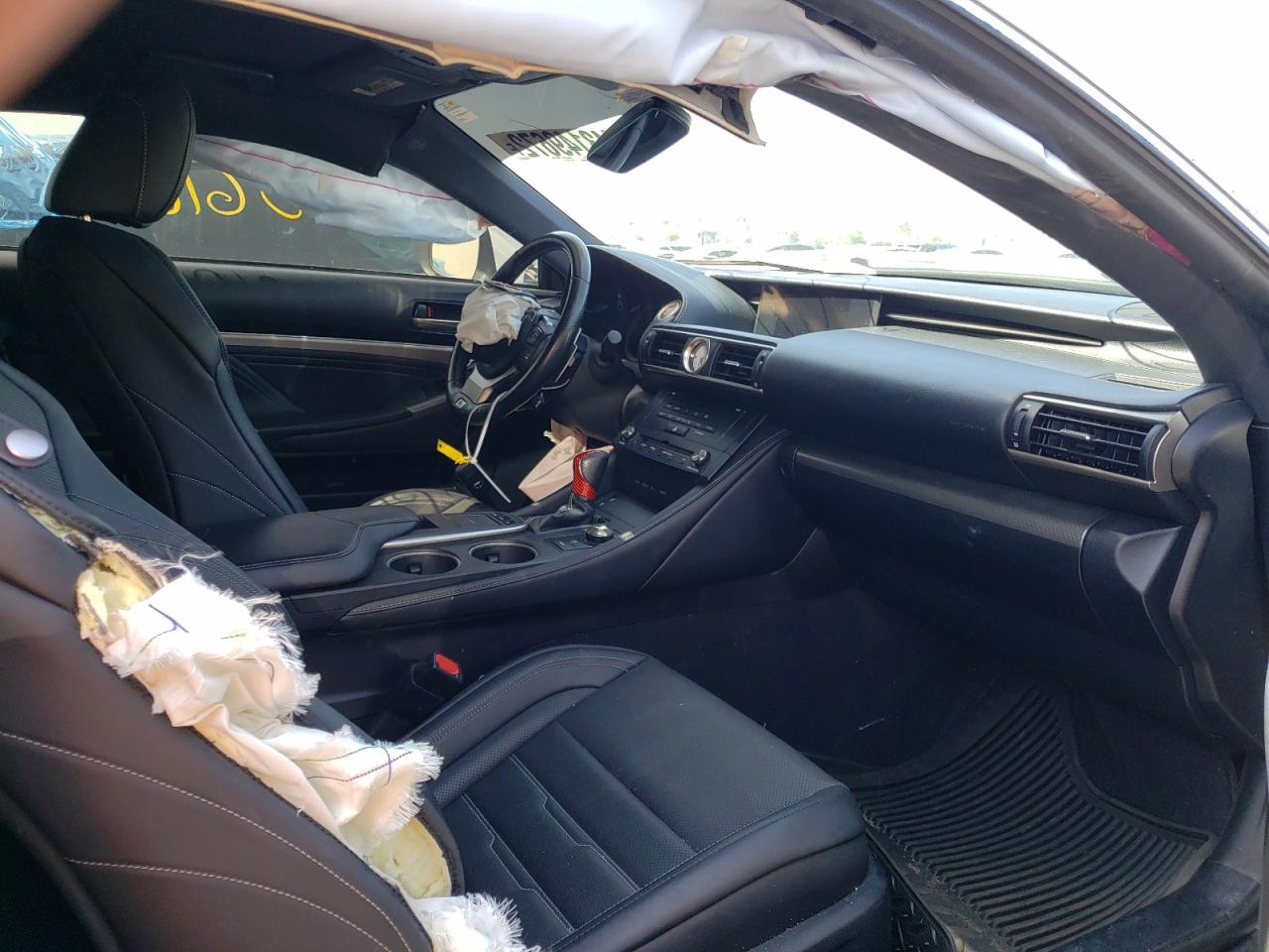 Photo 5 from auction – 2017 LEXUS RC 200T with VIN JTHHA5BC8H5006713