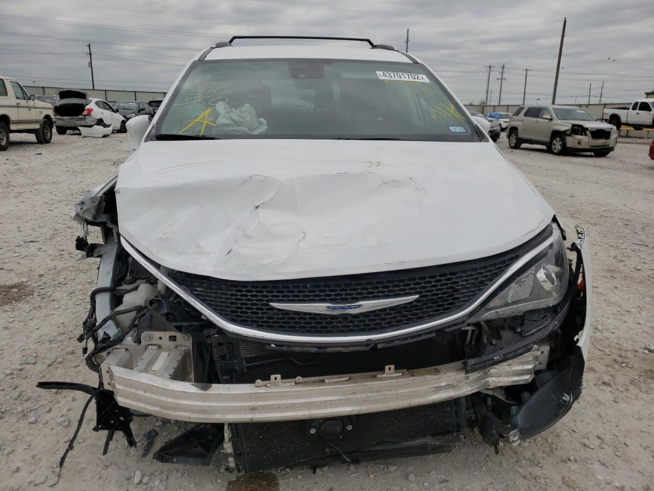 Photo 9 from auction – 2017 CHRYSLER PACIFICA T with VIN 2C4RC1EG5HR832414