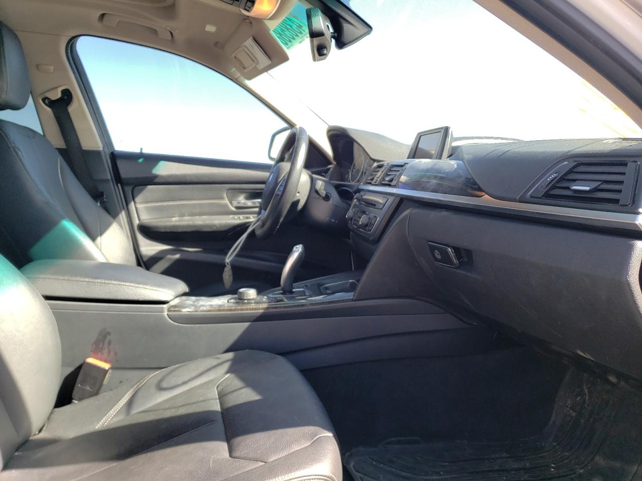 Photo 5 from auction – 2014 BMW 320 I XDRI with VIN WBA3C3C57EF983340