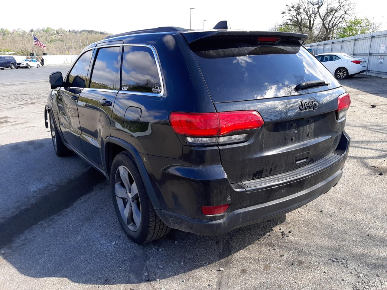 Photo 3 from auction – 2015 JEEP GRAND CHER with VIN 1C4RJFBG6FC603978
