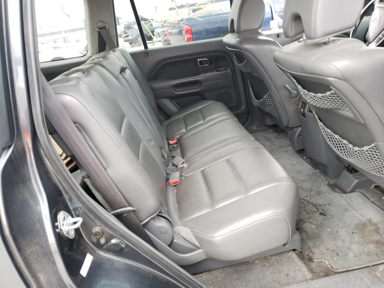 Photo 6 from auction – 2006 HONDA PILOT EX with VIN 5FNYF28566B043118