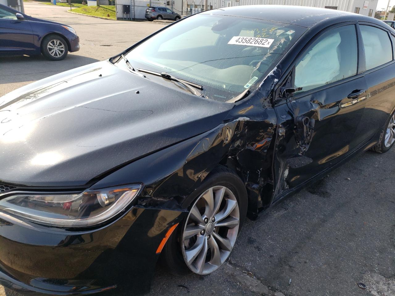 Photo 9 from auction – 2015 CHRYSLER 200 S with VIN 1C3CCCDG8FN627848
