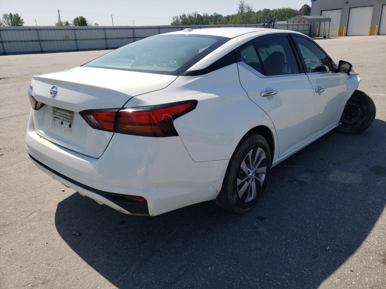 Photo 4 from auction – 2019 NISSAN ALTIMA S with VIN 1N4BL4BV0KC128049