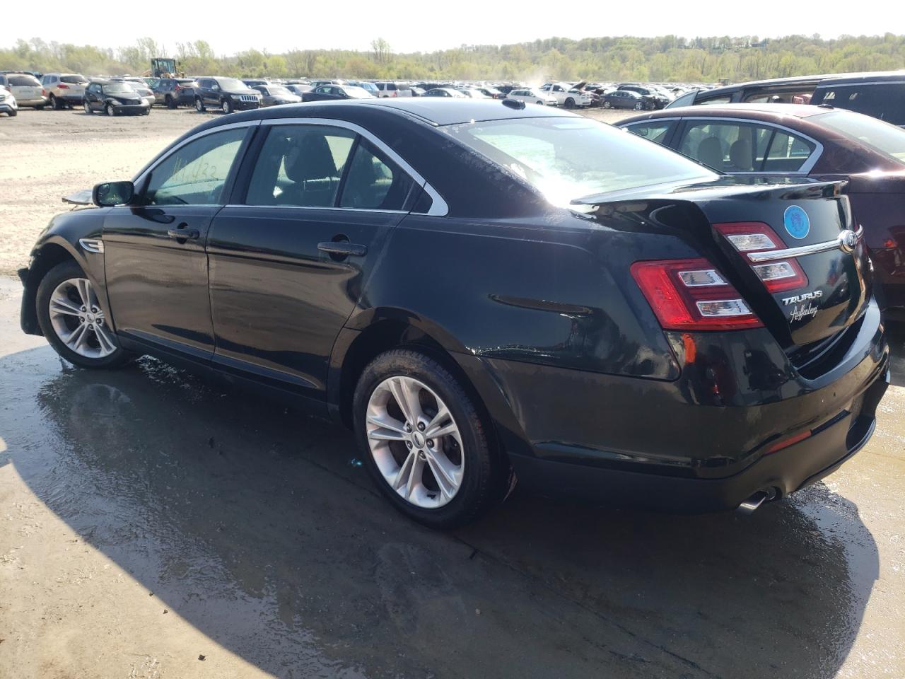 Photo 3 from auction – 2014 FORD TAURUS SEL with VIN 1FAHP2E80EG119549