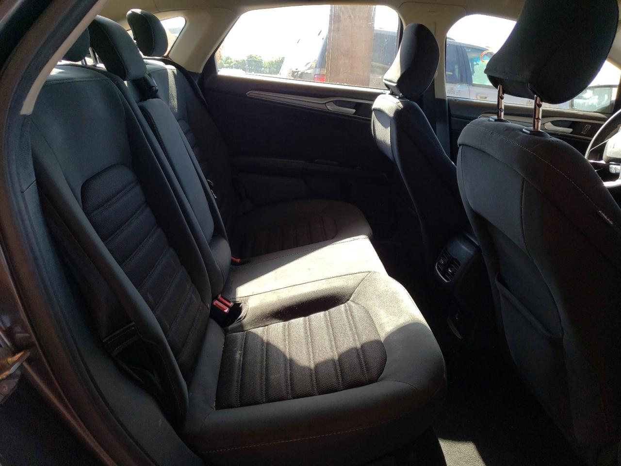 Photo 6 from auction – 2017 FORD FUSION SE with VIN 3FA6P0HD0HR262129