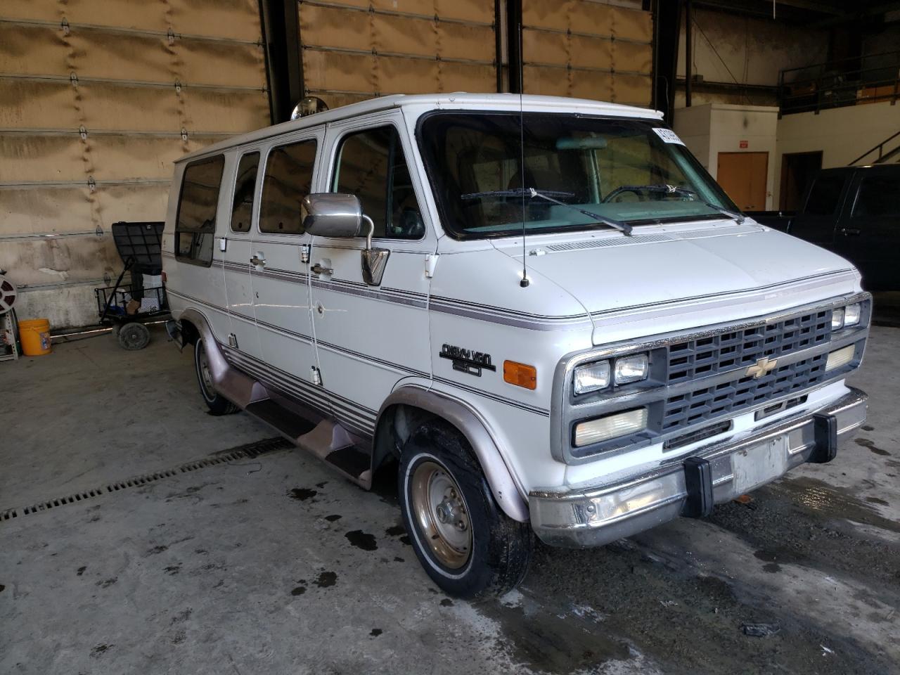 CHEVROLET G20 1995 with VIN 1GBEG25KXSF101252 - Photo from auction