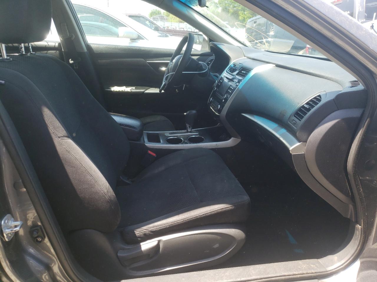 Foto 5 de la subasta – 2015 NISSAN ALTIMA 2.5 con VIN 1N4AL3AP1FC442839