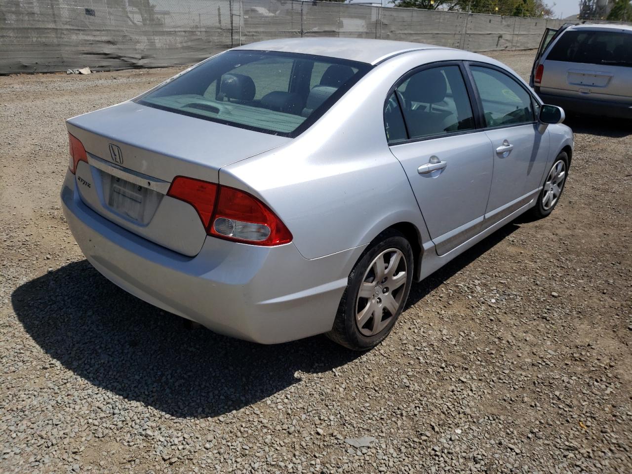 Photo 4 from auction – 2010 HONDA CIVIC LX with VIN 2HGFA1F52AH326025
