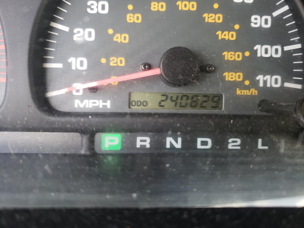 Photo 8 from auction – 2002 TOYOTA 4RUNNER SR with VIN JT3GN86R420256296