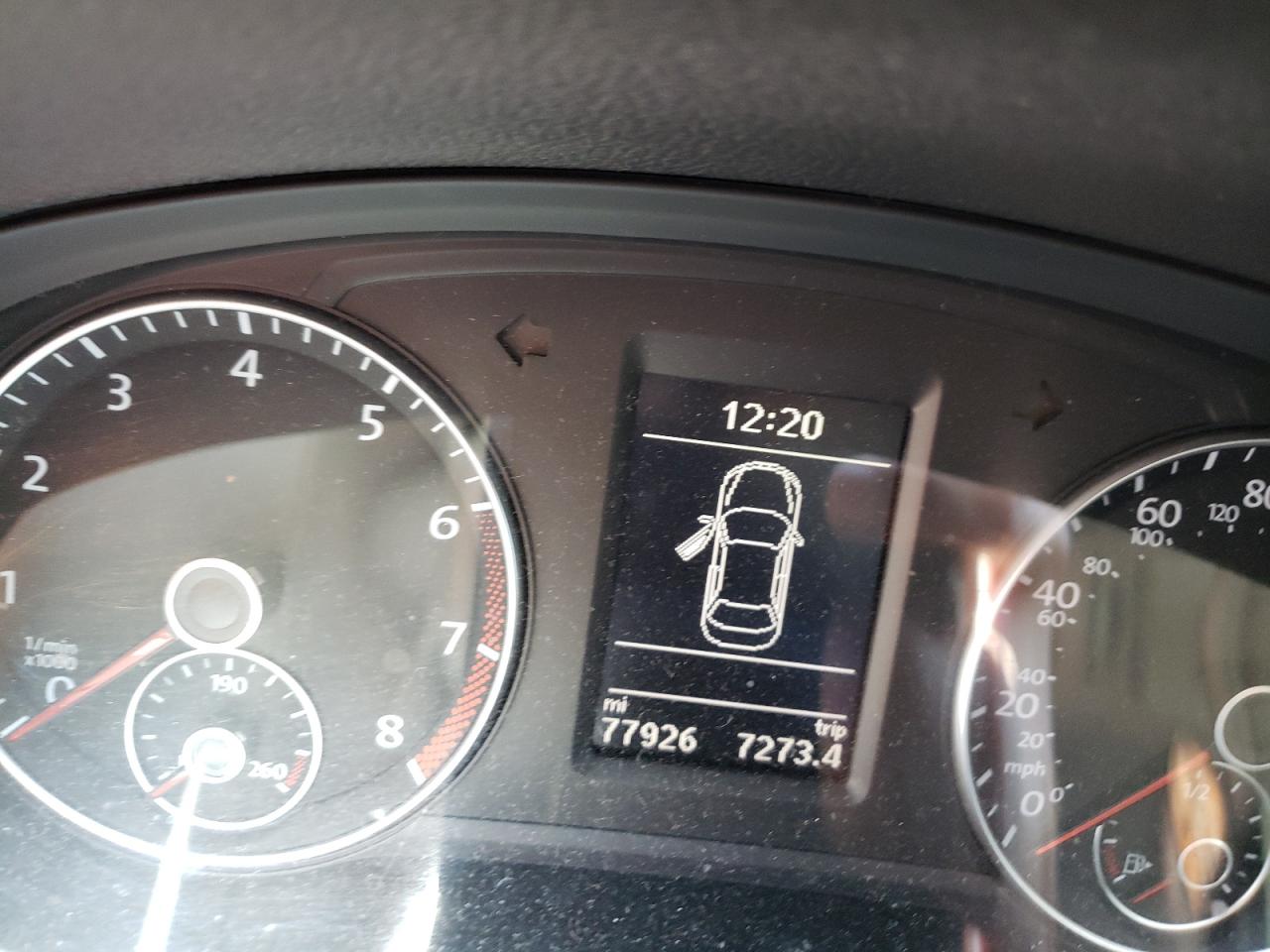 Photo 8 from auction – 2015 VOLKSWAGEN PASSAT SEL with VIN 1VWCM7A34FC022669