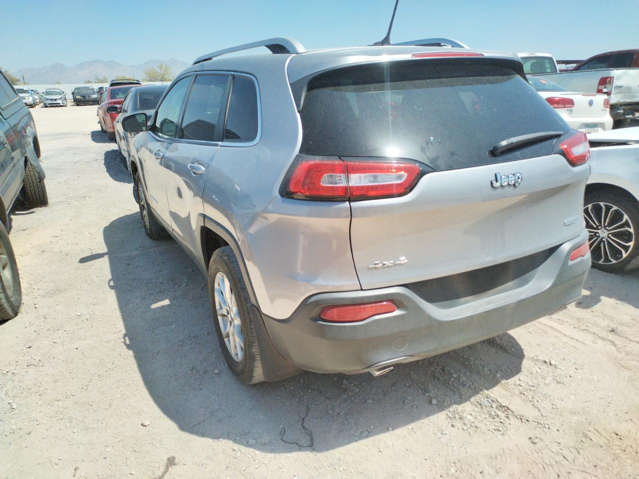 Zdjęcie 3 z aukcji – 2014 JEEP CHEROKEE L z VIN 1C4PJMCS4EW177834