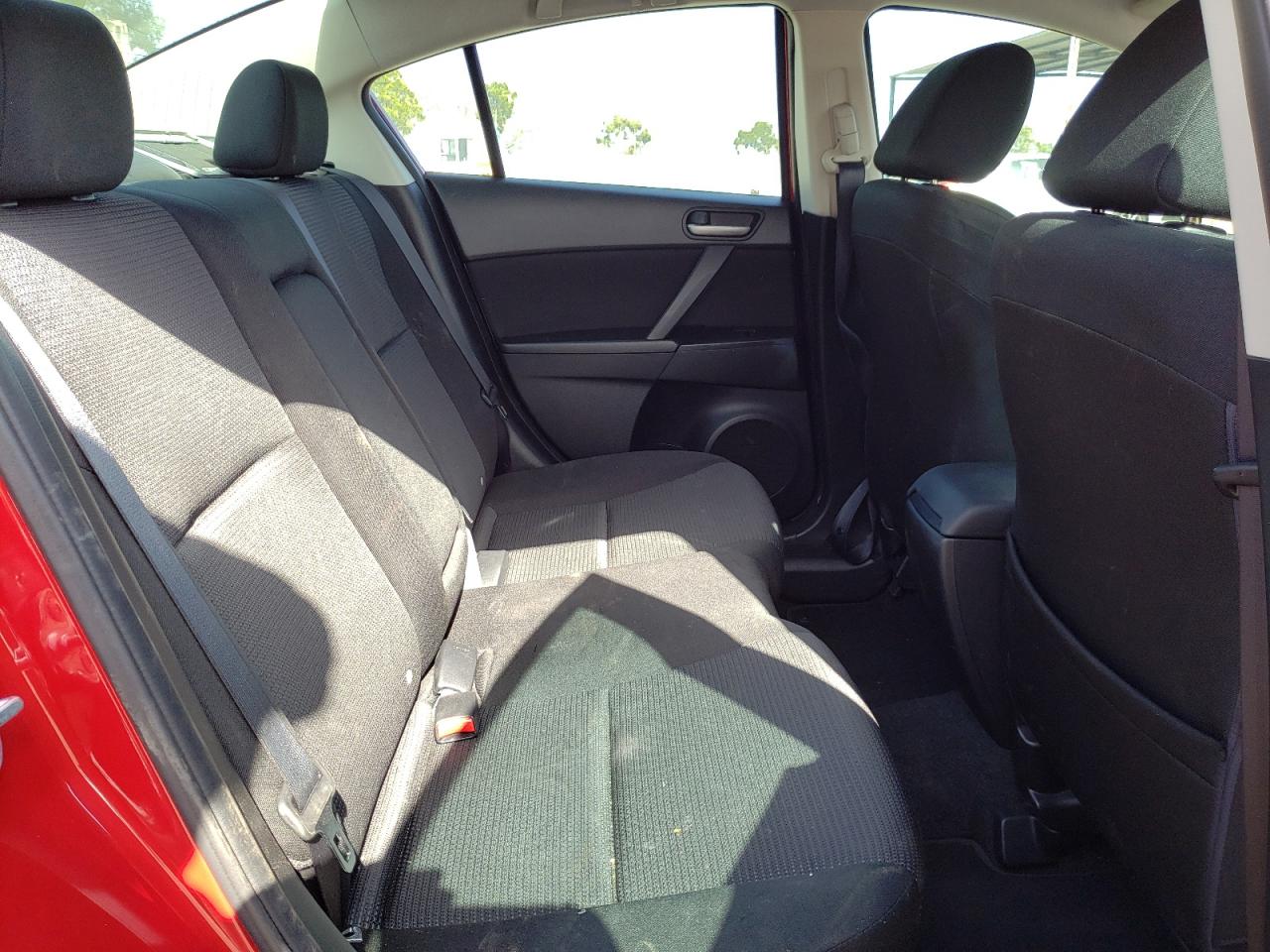 Photo 6 from auction – 2013 MAZDA 3 I with VIN JM1BL1VP3D1734403