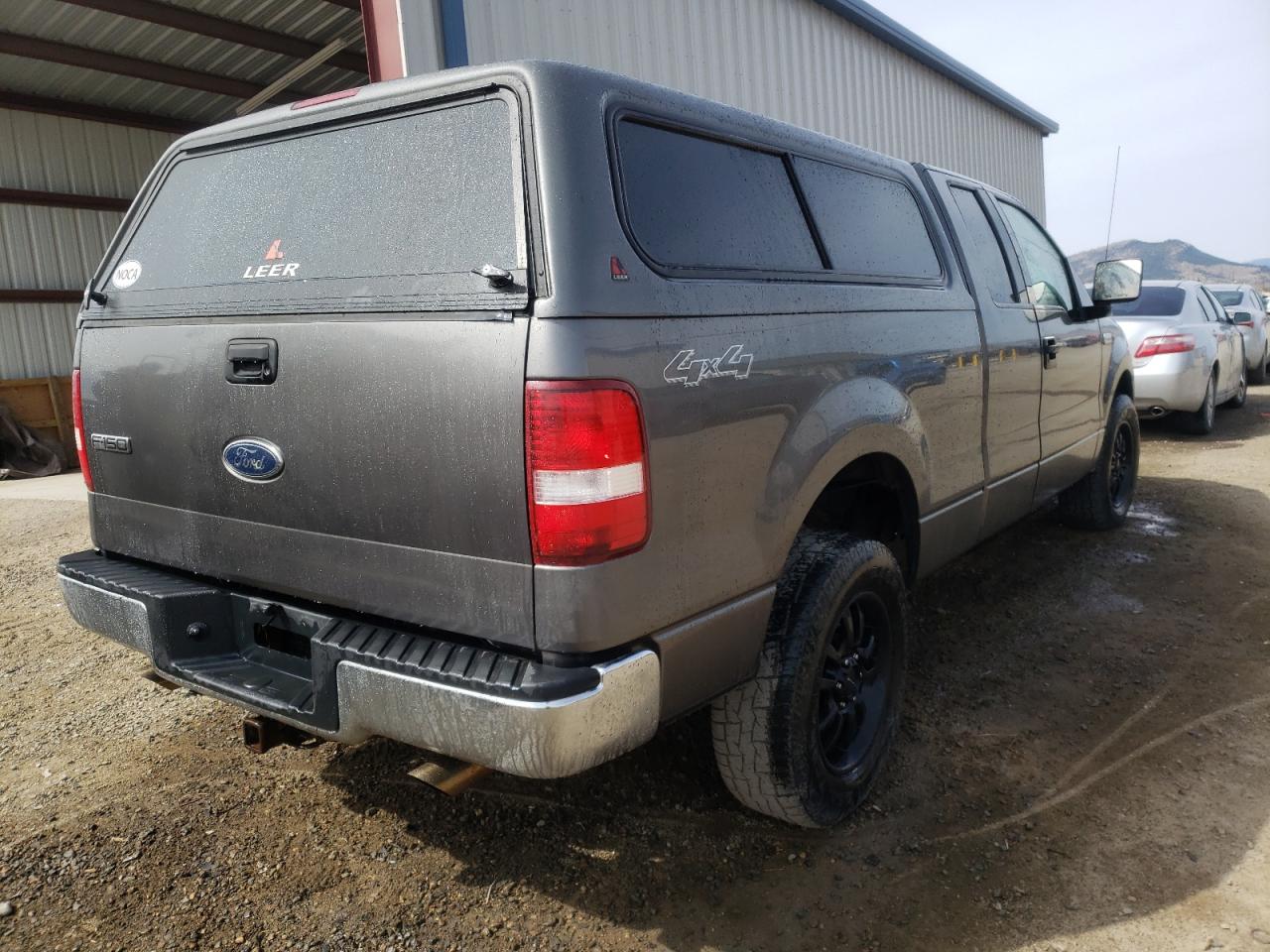 Photo 4 from auction – 2004 FORD F150 with VIN 1FTRX14W44NB31724