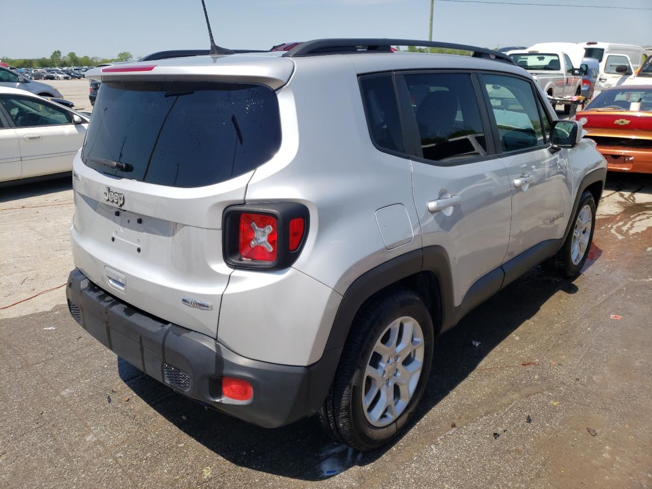 Photo 4 from auction – 2018 JEEP RENEGADE L with VIN ZACCJABB5JPH21277