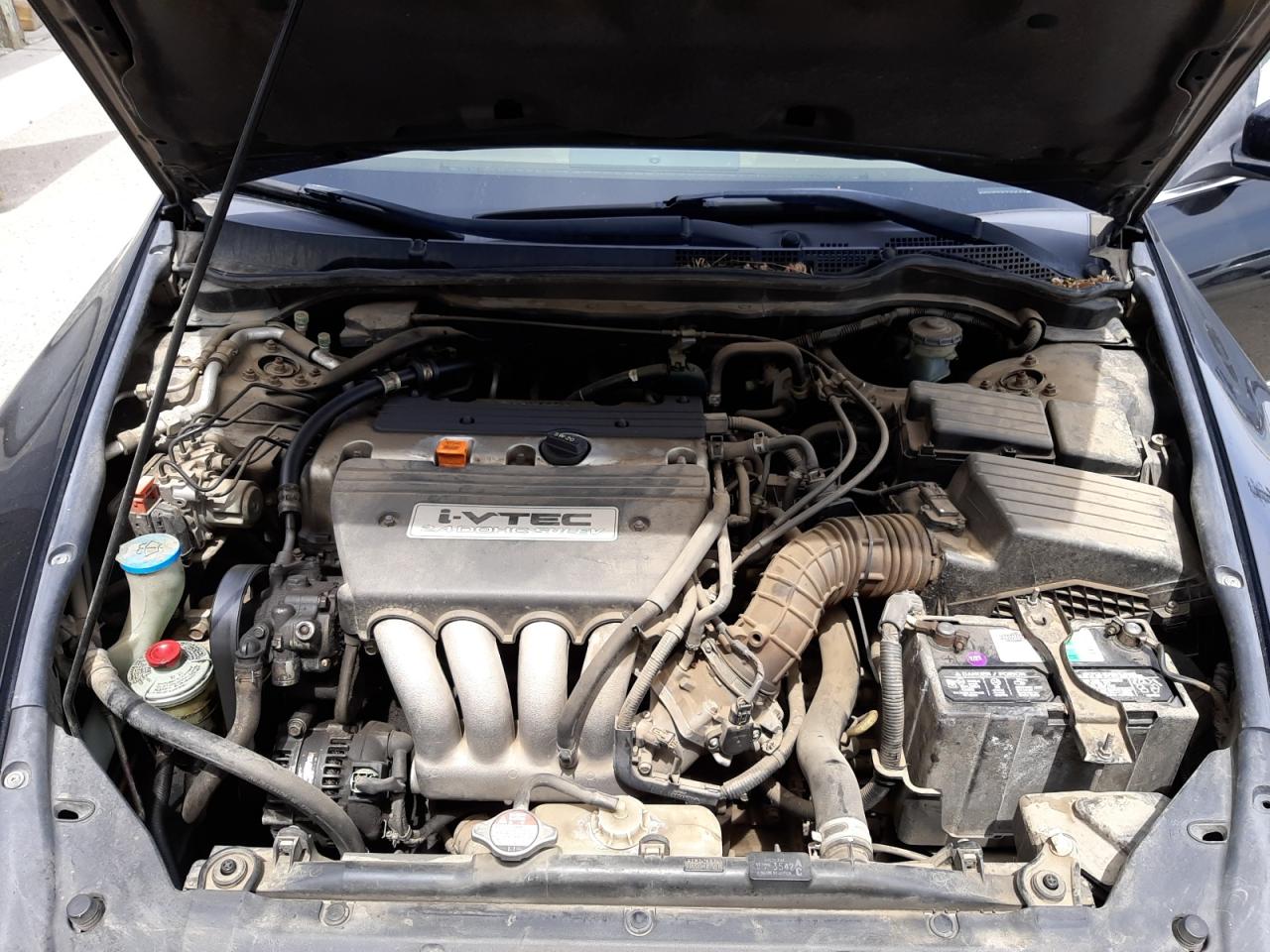 Photo 12 from auction – 2004 HONDA ACCORD EX with VIN JHMCM56864C033065