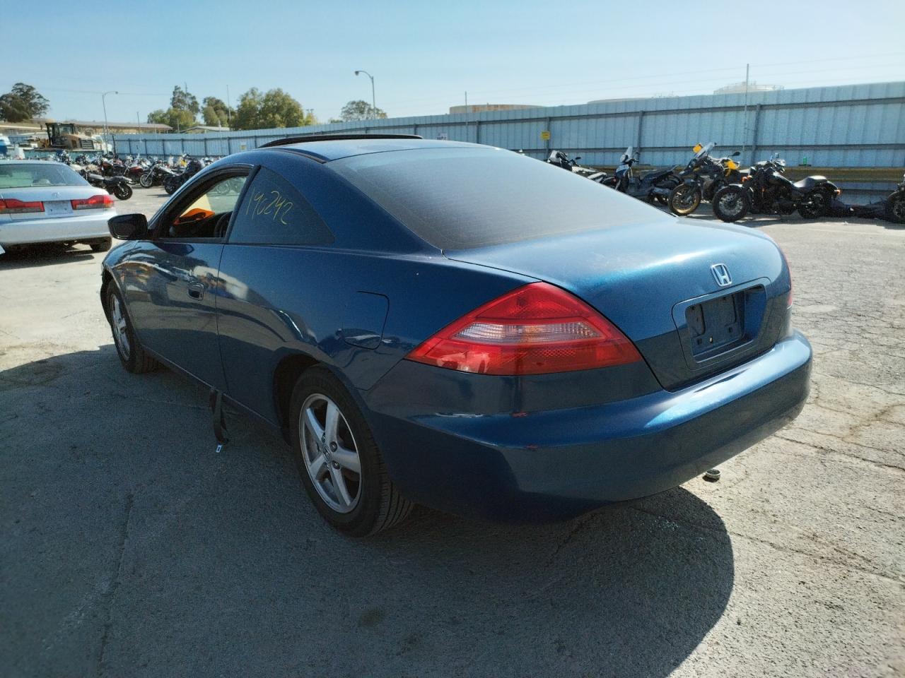 Photo 3 from auction – 2003 HONDA ACCORD EX with VIN 1HGCM71613A028449