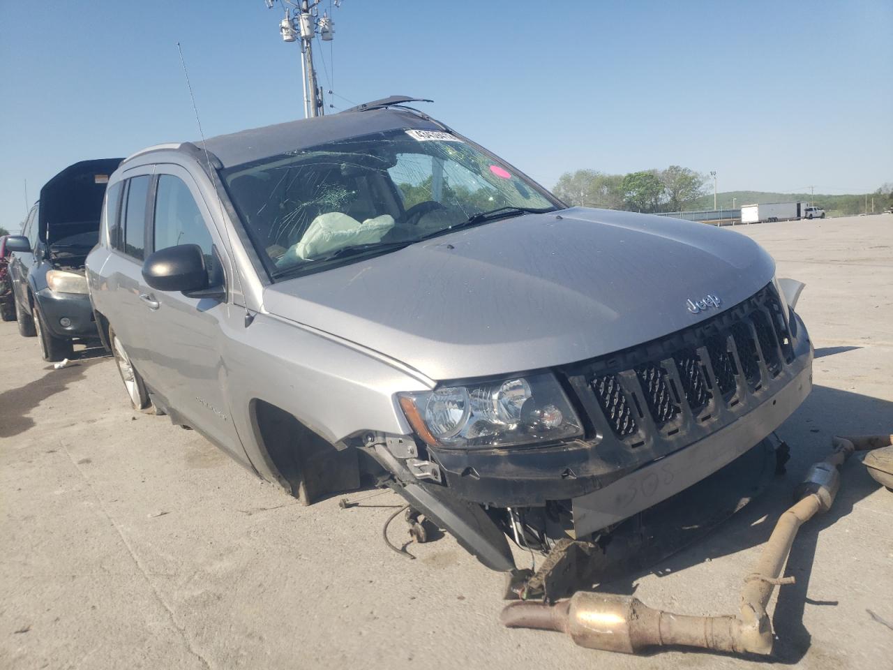 JEEP COMPASS SP 2017 with VIN 1C4NJDBB4HD142350 - Photo from auction