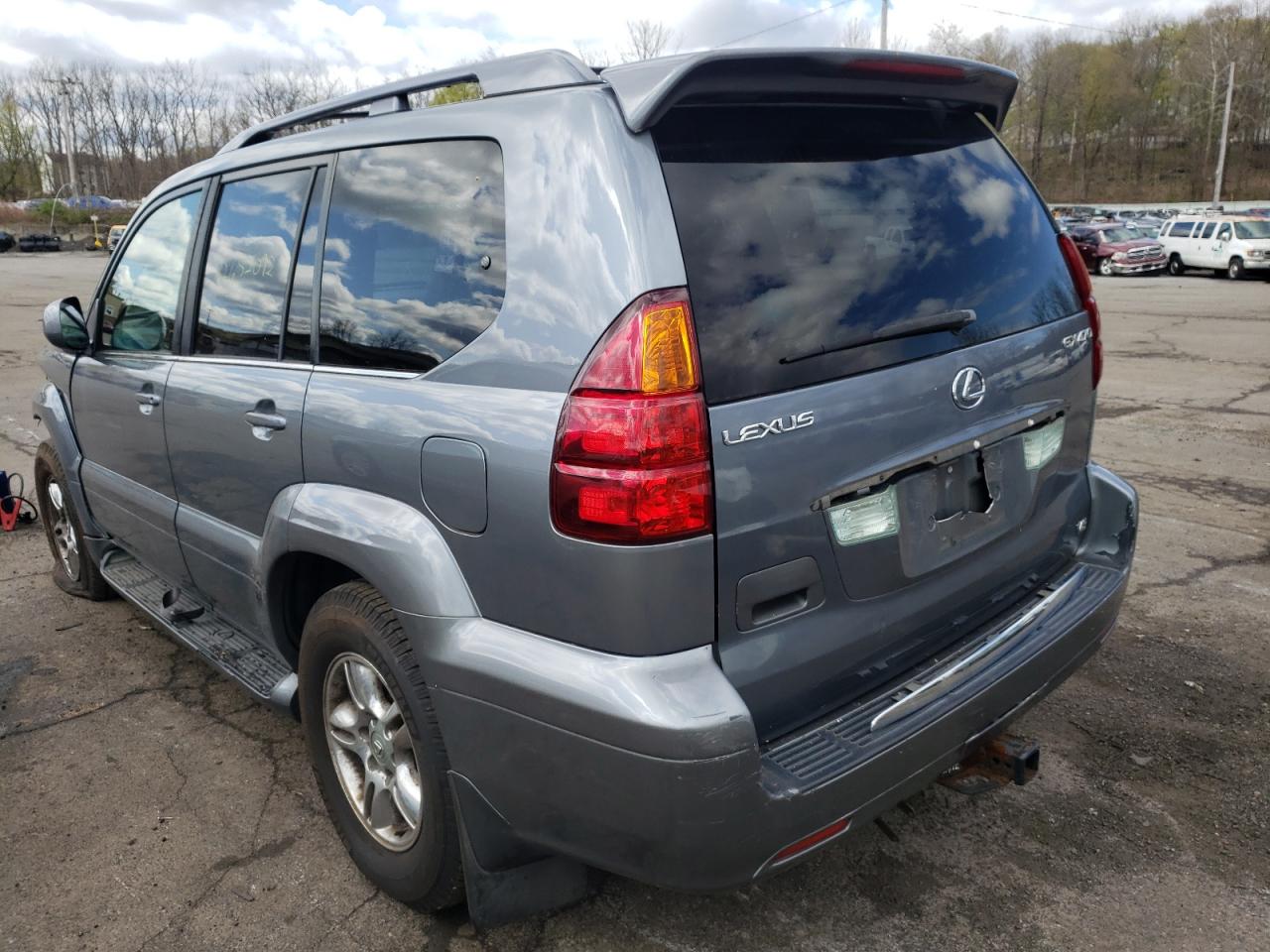 Photo 3 from auction – 2004 LEXUS GX 470 with VIN JTJBT20X440024085