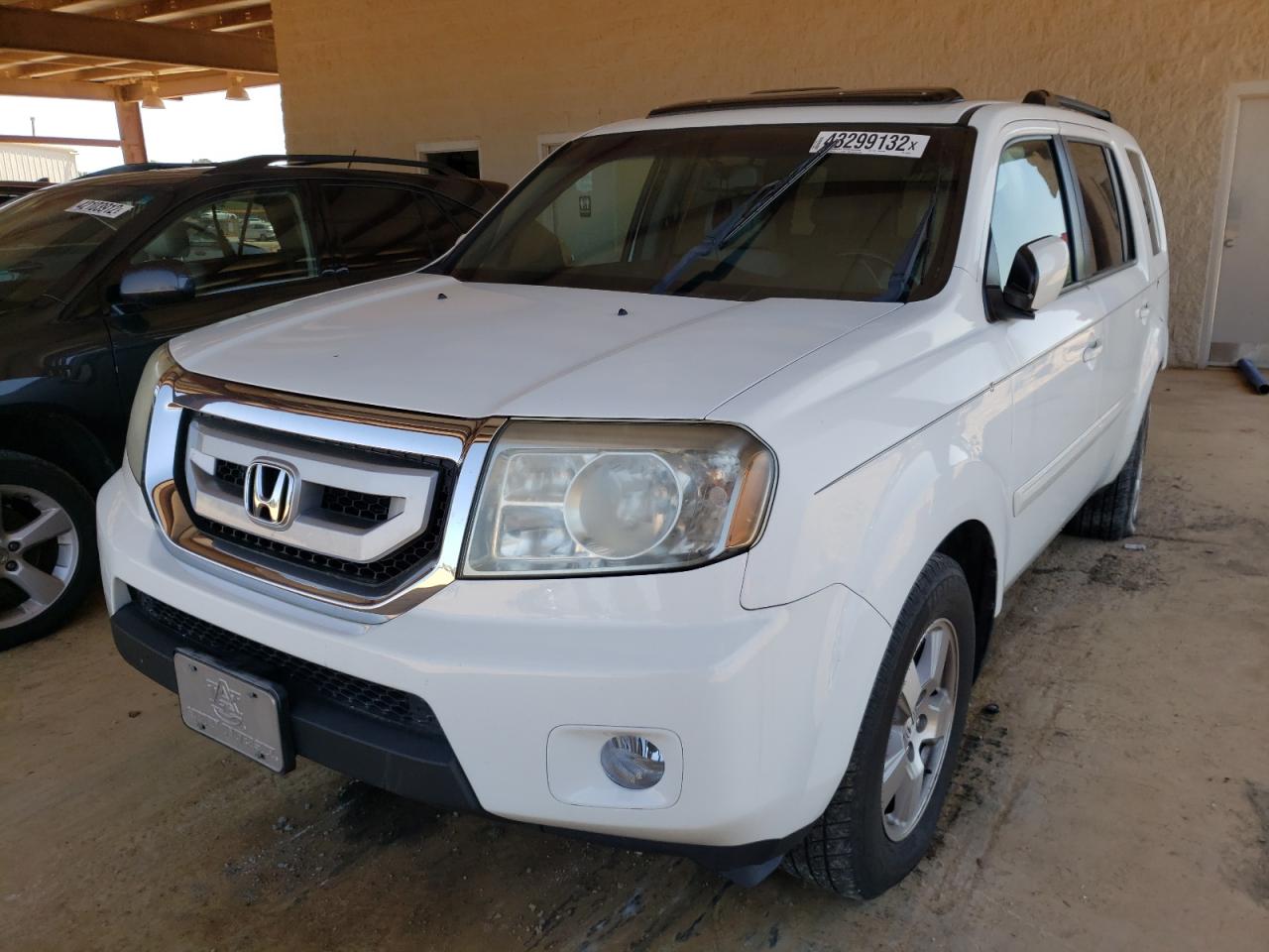Photo 2 from auction – 2011 HONDA PILOT EXL with VIN 5FNYF3H50BB040585