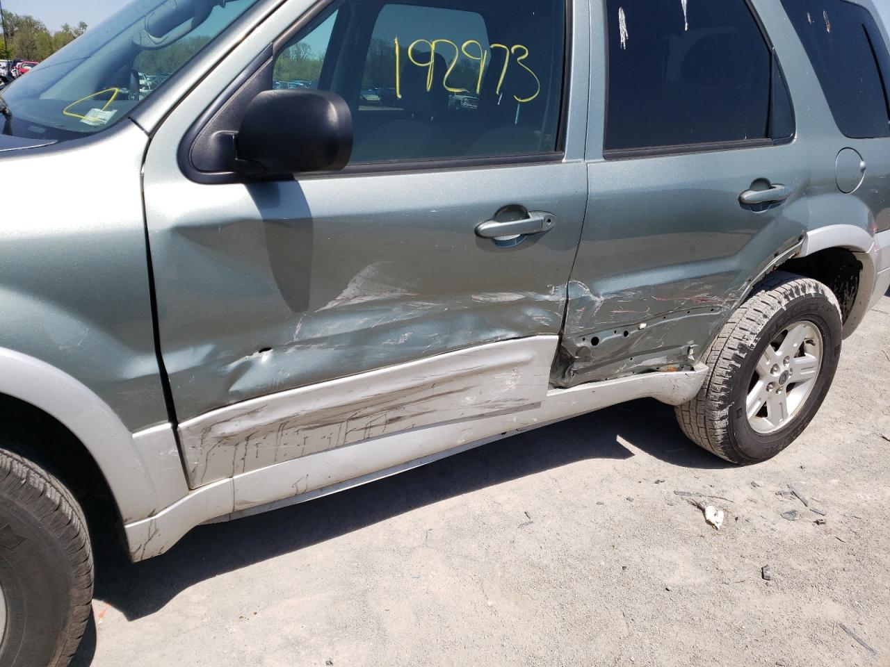 Photo 9 from auction – 2005 FORD ESCAPE HEV with VIN 1FMYU95H35KE41722