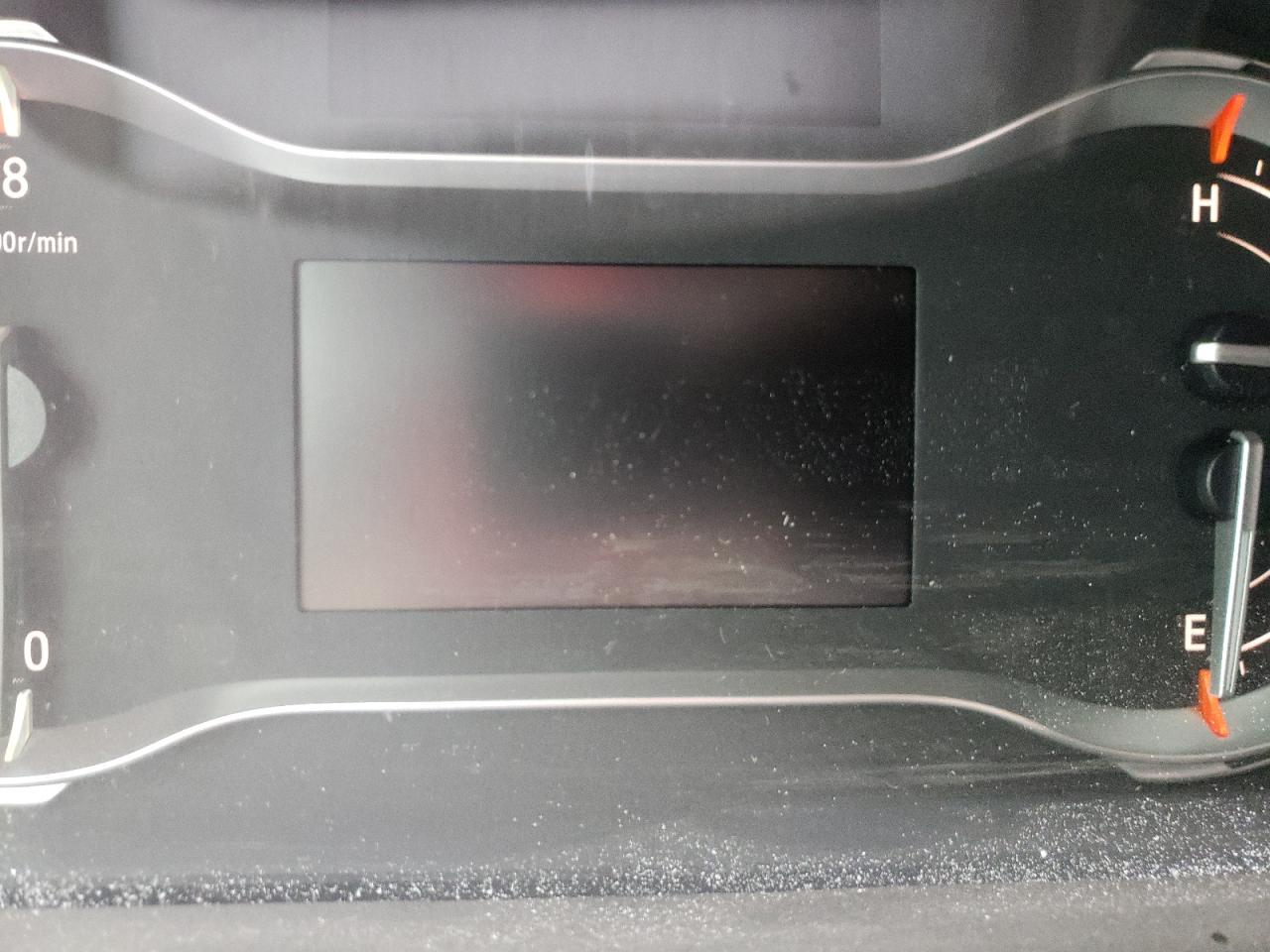 Photo 8 from auction – 2018 HONDA PILOT ELIT with VIN 5FNYF6H05JB017999