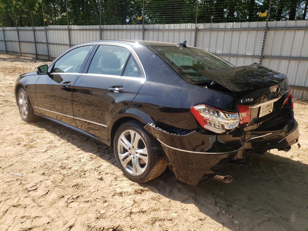 Photo 3 from auction – 2011 MERCEDES-BENZ E 350 with VIN WDDHF5GB0BA353444