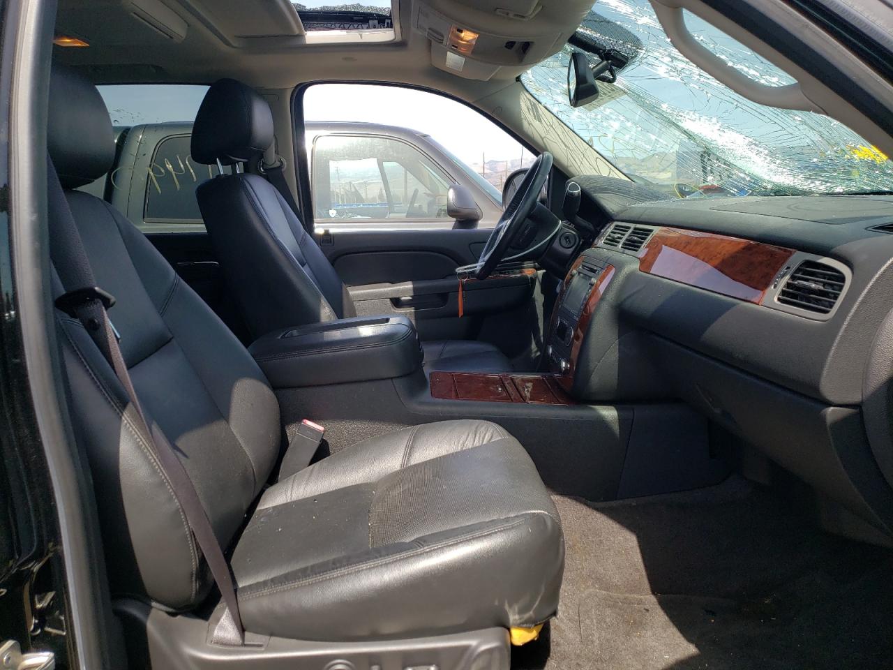 Photo 5 from auction – 2012 CHEVROLET AVALANCHE with VIN 3GNMCGE04CG311934