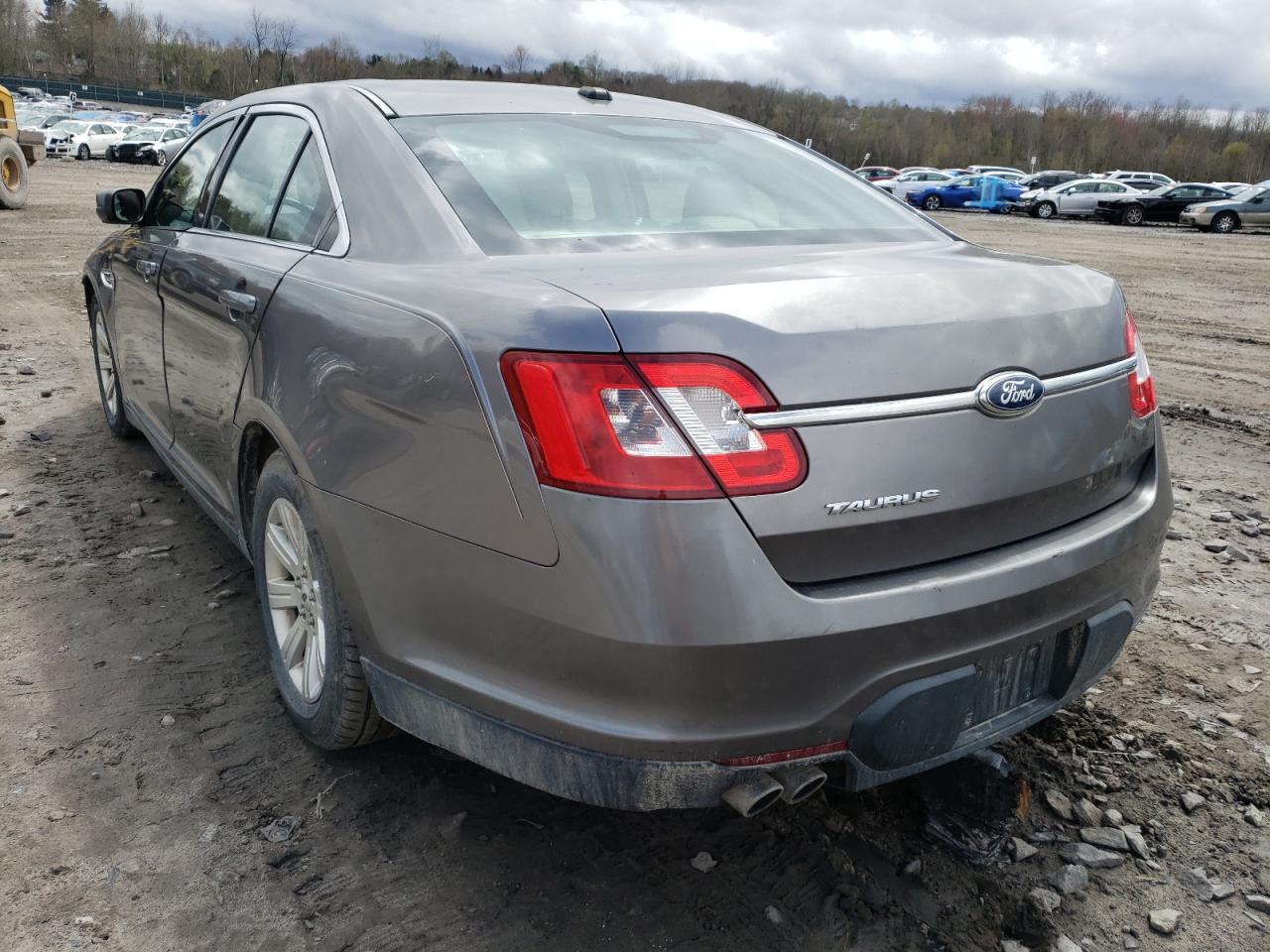 Photo 16 from auction – 2011 FORD TAURUS SE with VIN 1FAHP2DW7BG187536