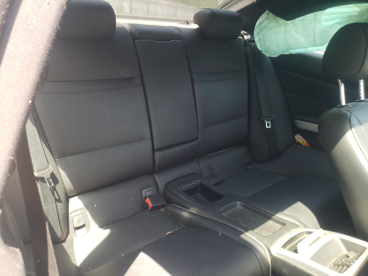 Photo 6 from auction – 2011 BMW 328 I SULE with VIN WBAKE5C51BE754767
