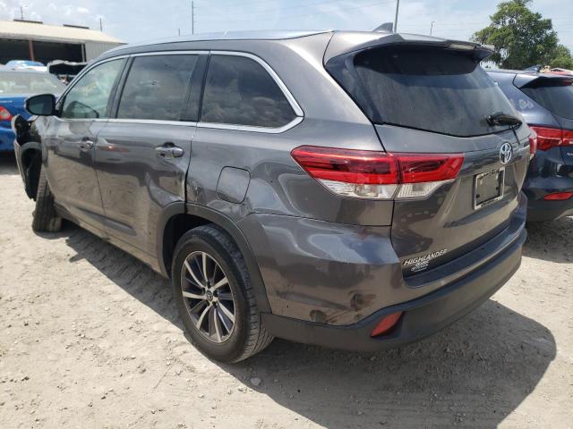 Photo 3 from auction – 2017 TOYOTA HIGHLANDER with VIN 5TDKZRFH7HS522892