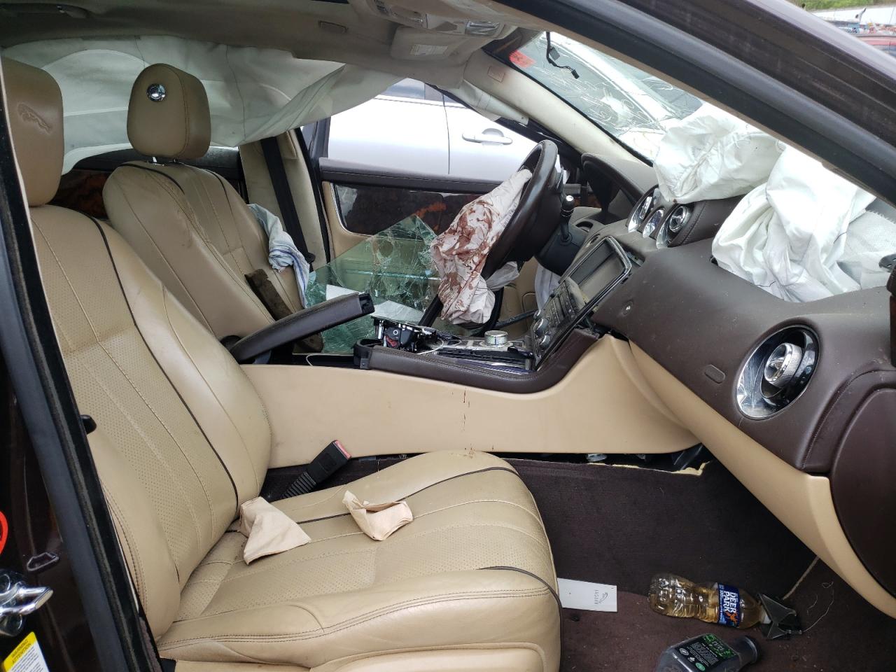 Photo 5 from auction – 2011 JAGUAR XJ with VIN SAJWA1CBXBLV06478