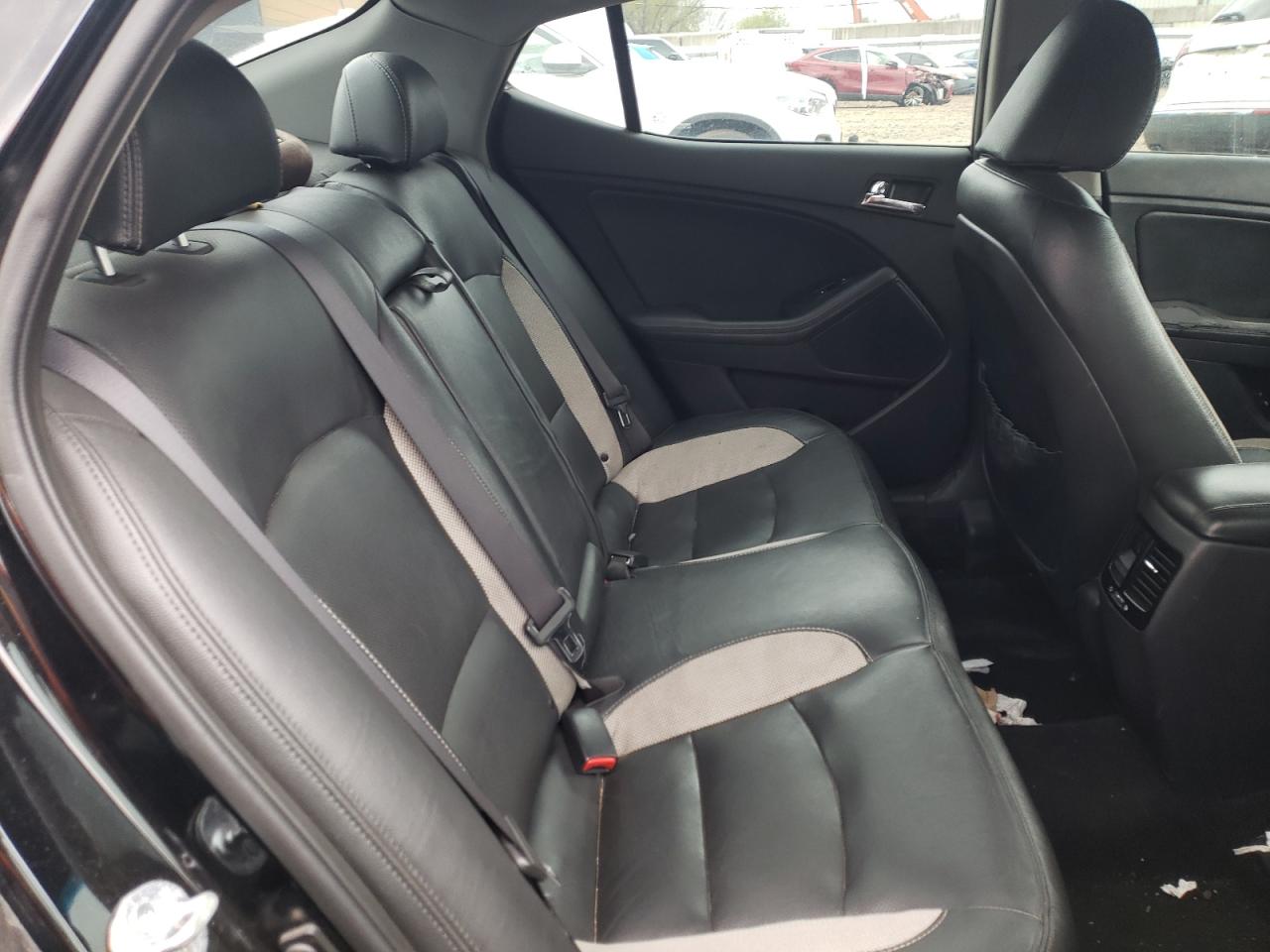 Photo 6 from auction – 2012 KIA OPTIMA SX with VIN 5XXGR4A66CG001591