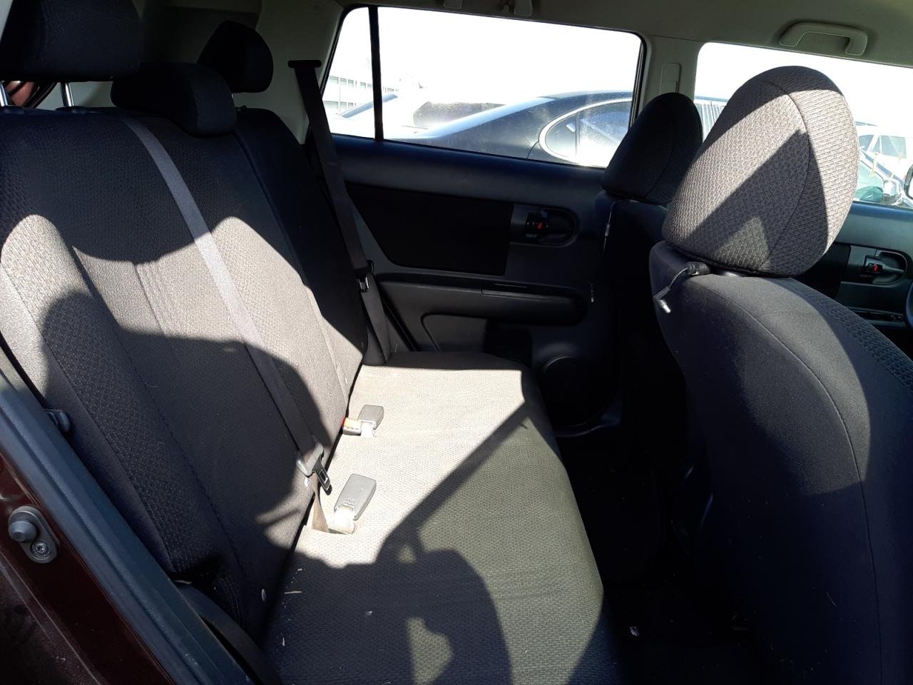 Photo 6 from auction – 2008 TOYOTA SCION with VIN JTLKE50E281023132