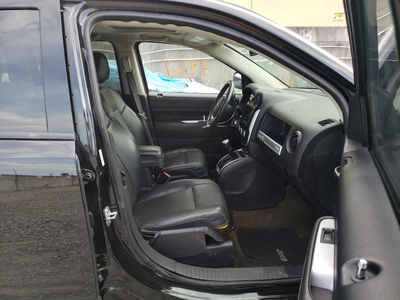 Photo 5 from auction – 2016 JEEP COMPASS LA with VIN 1C4NJDEB6GD790301