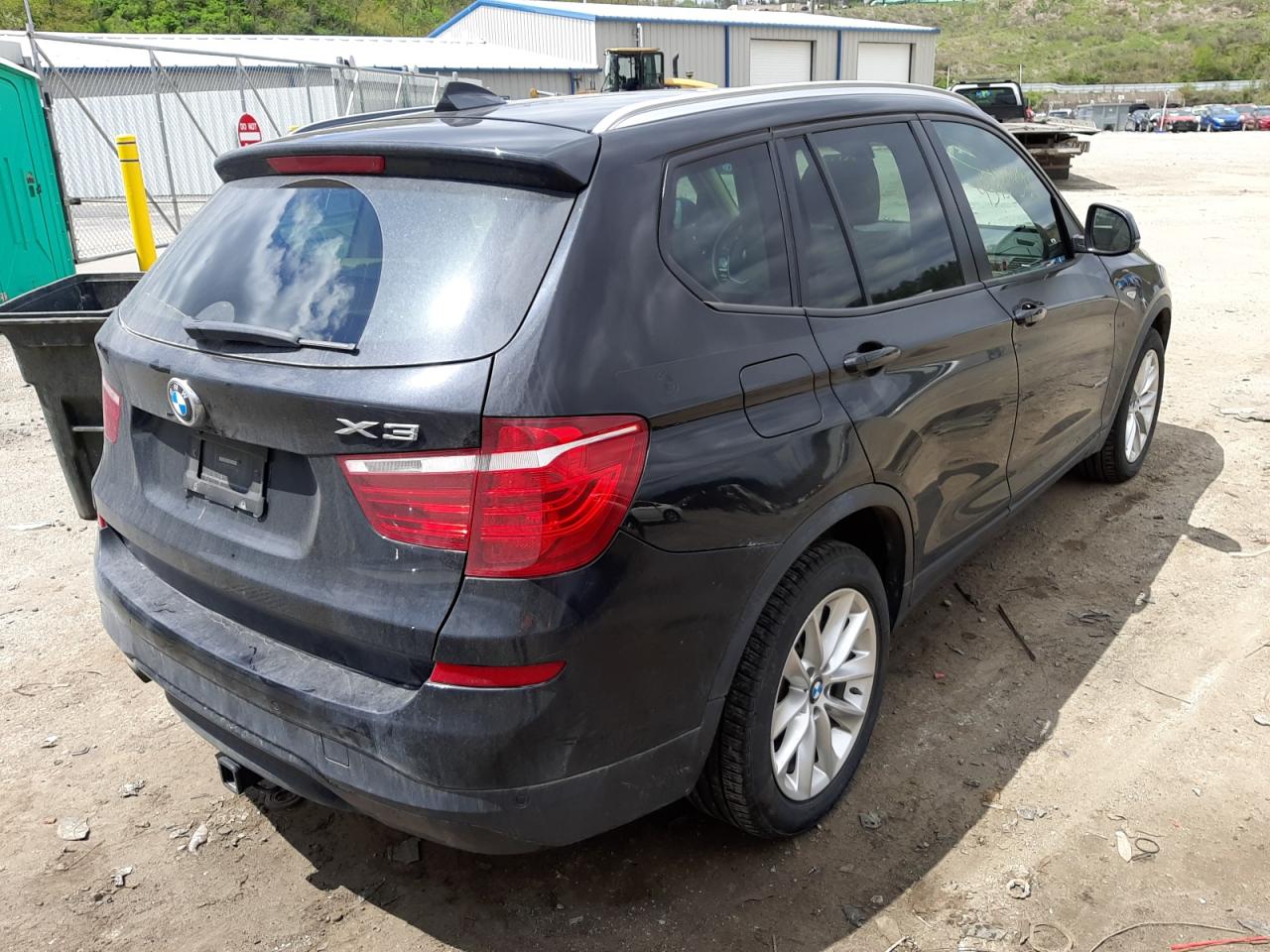 Photo 4 from auction – 2017 BMW X3 XDRIVE2 with VIN 5UXWX9C51H0T04496