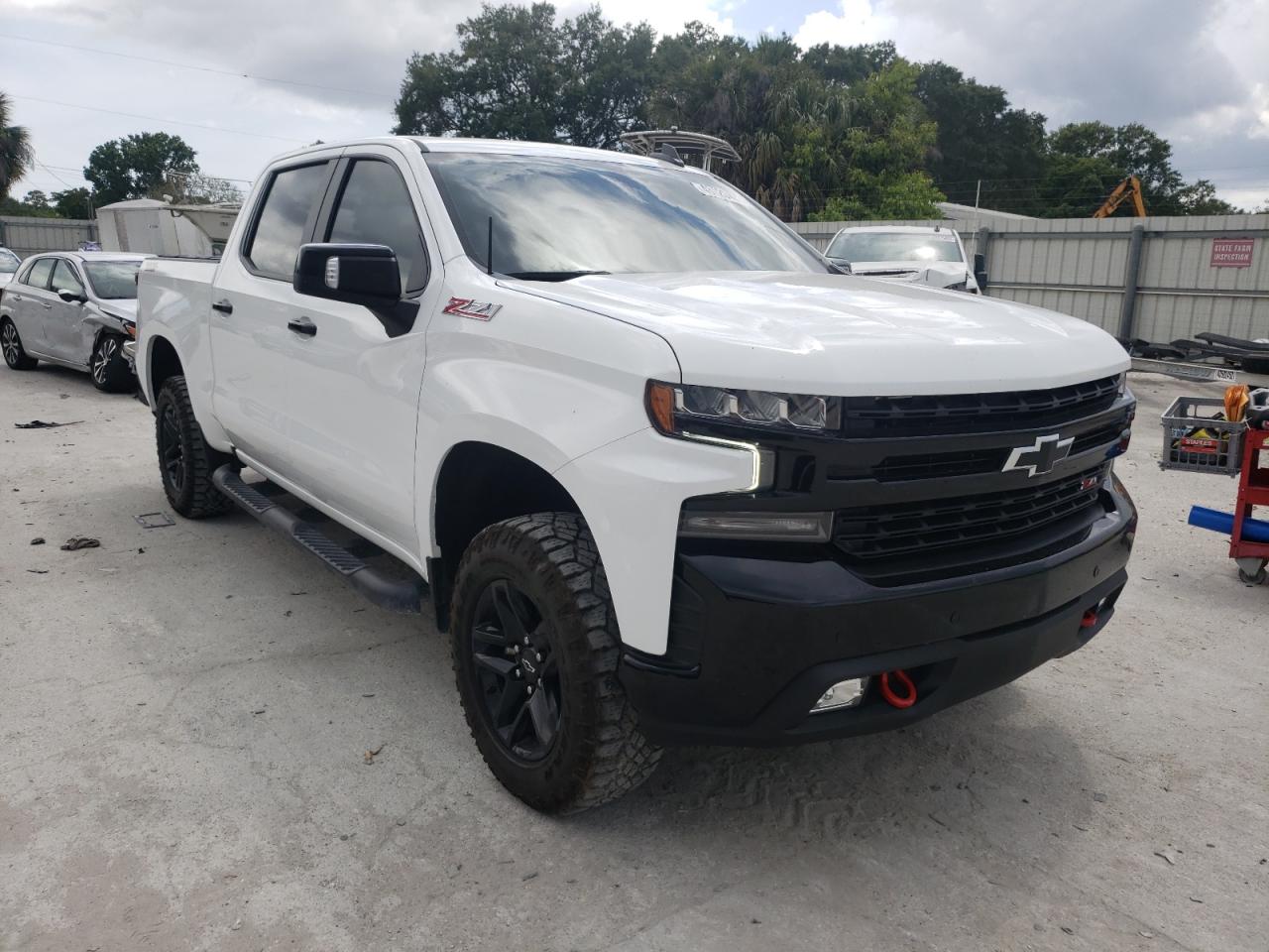CHEVROLET SILVERADO 2021 with VIN 3GCPYFED1MG301660 - Photo from auction