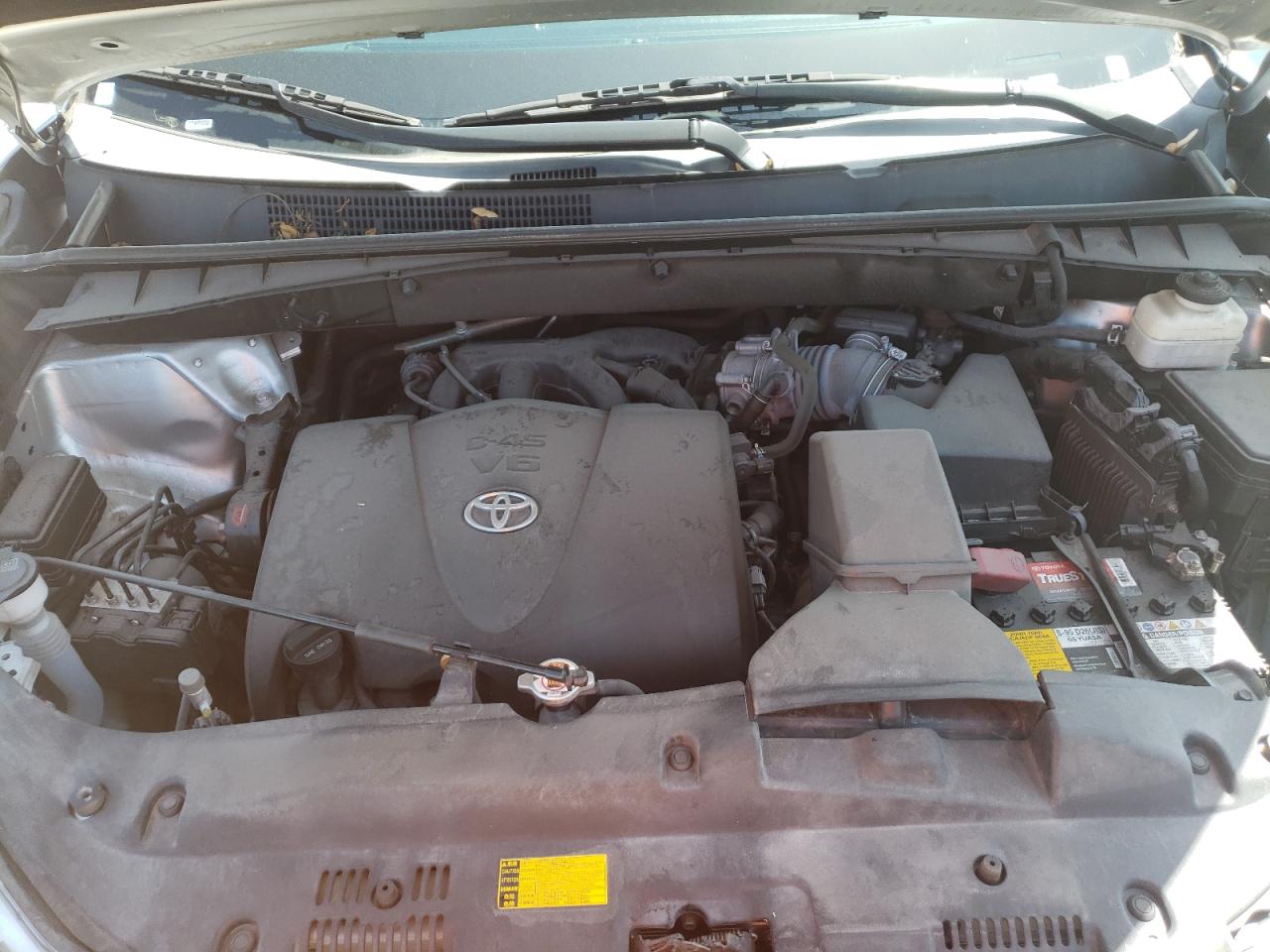Photo 7 from auction – 2018 TOYOTA HIGHLANDER with VIN 5TDKZRFH4JS547903