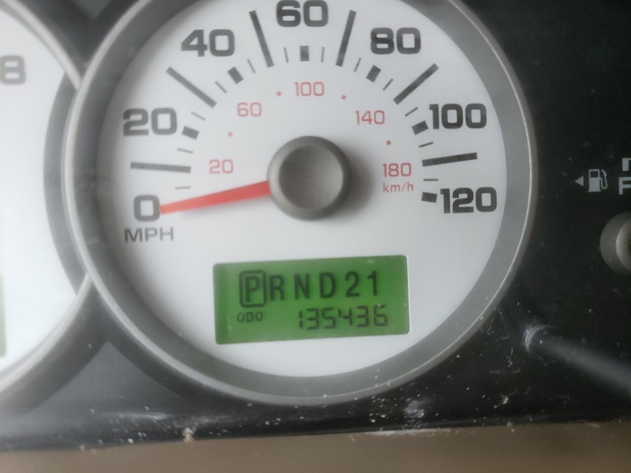 Photo 8 from auction – 2005 FORD ESCAPE LIM with VIN 1FMYU94125KA75370