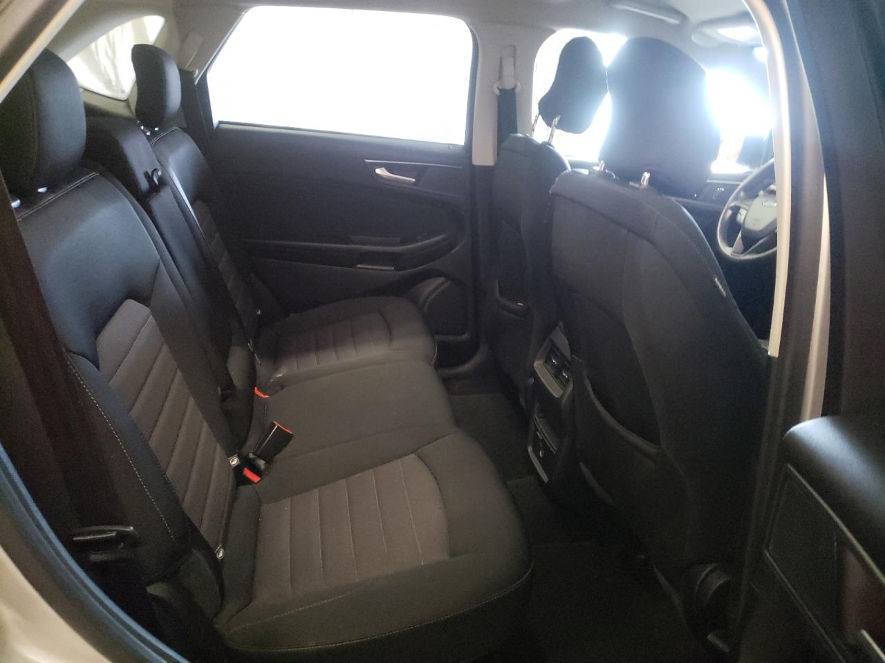 Photo 6 from auction – 2017 FORD EDGE SE with VIN 2FMPK3G98HBC44211