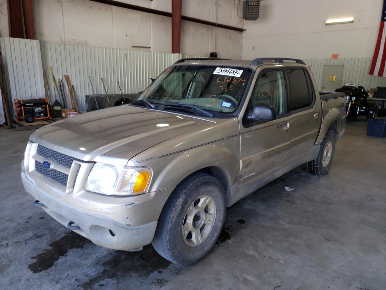 Photo 2 from auction – 2001 FORD EXPLORER S with VIN 1FMZU67E81UC32674