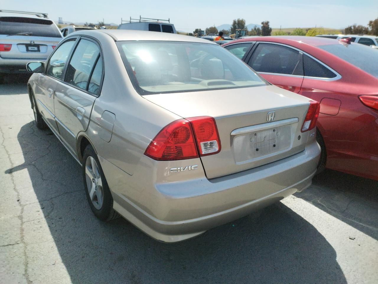 Photo 3 from auction – 2004 HONDA CIVIC EX with VIN 2HGES26744H589282