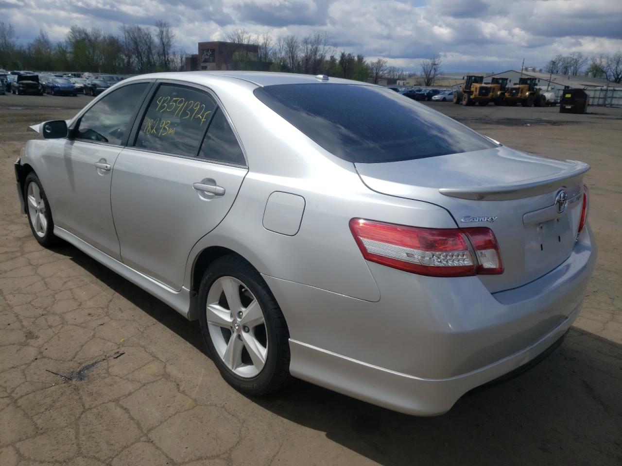 Photo 3 from auction – 2011 TOYOTA CAMRY BASE with VIN 4T1BF3EK7BU763918