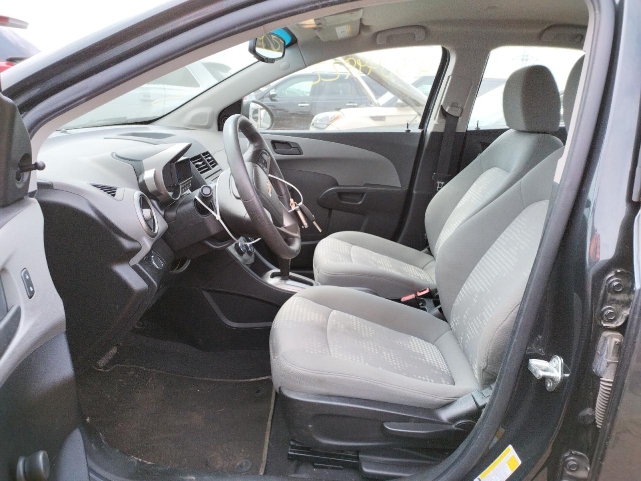 Photo 5 from auction – 2016 CHEVROLET SONIC LS with VIN 1G1JA5SHXG4128758
