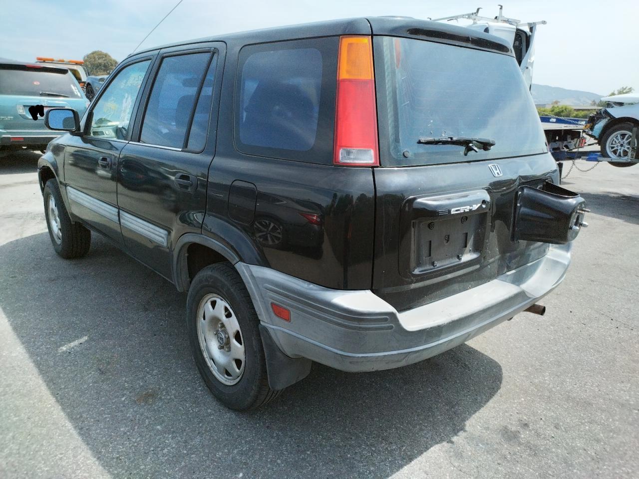 Photo 3 from auction – 1999 HONDA CR-V LX with VIN JHLRD2841XC010482