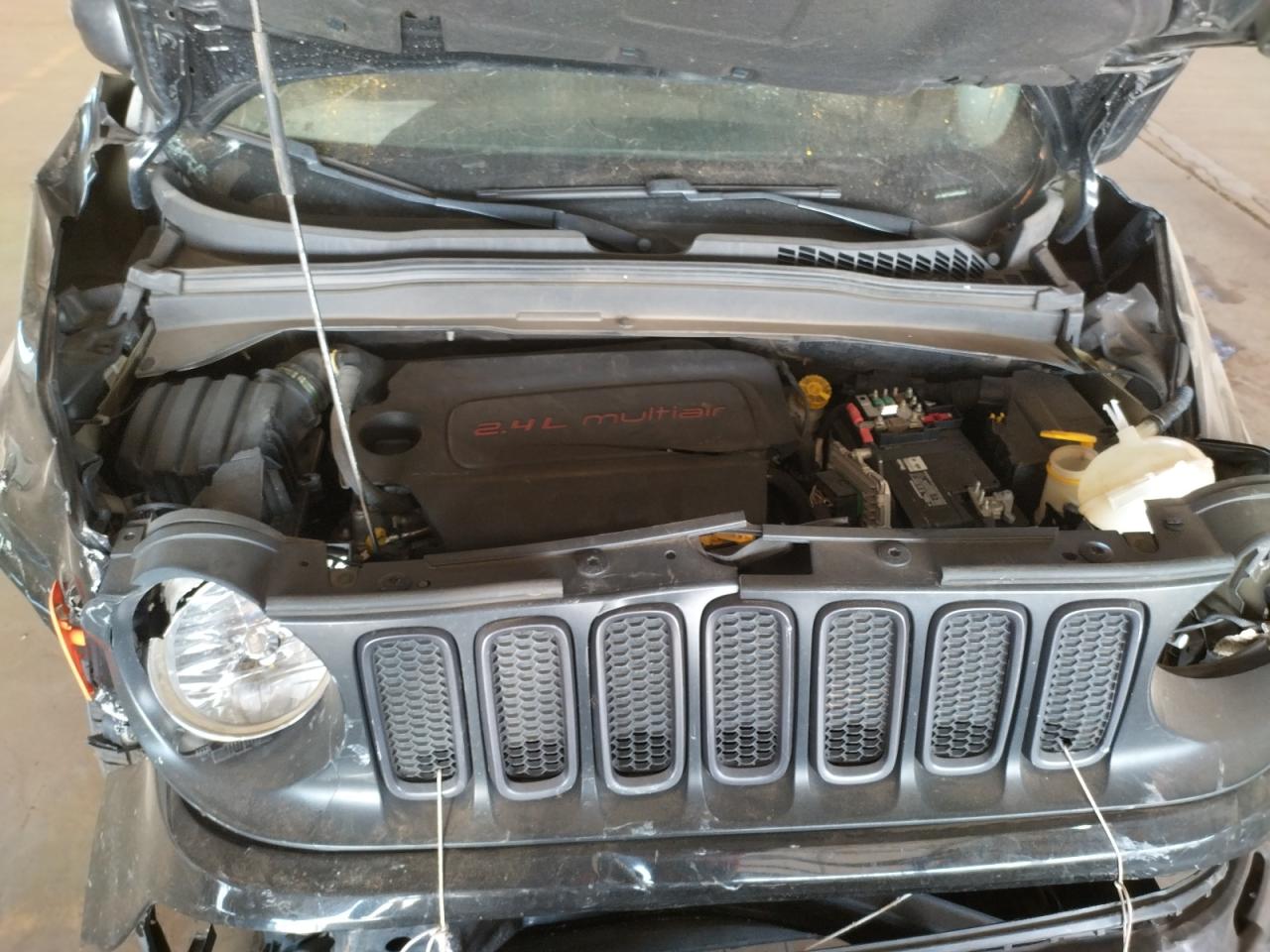 Photo 7 from auction – 2016 JEEP RENEGADE T with VIN ZACCJBCT5GPD09902