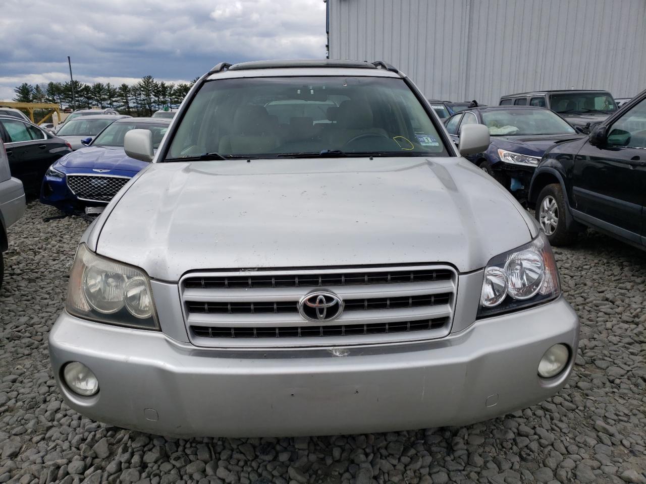 Photo 9 from auction – 2002 TOYOTA HIGHLANDER with VIN JTEHF21A320048031