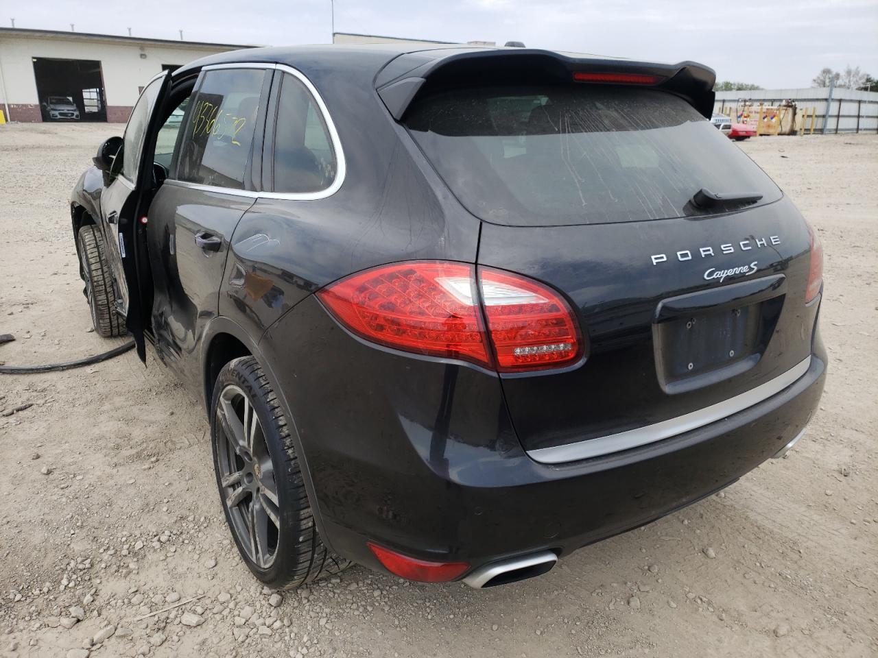 Photo 3 from auction – 2013 PORSCHE CAYENNE S with VIN WP1AB2A27DLA84539